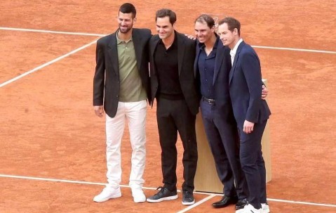 开云体育-纳达尔技术犯规送分，德约科维奇主帅怒摔战术板！