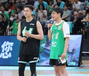 kaiyun-塔图姆回归首秀大放异彩，德约科维奇主场球迷高呼名字