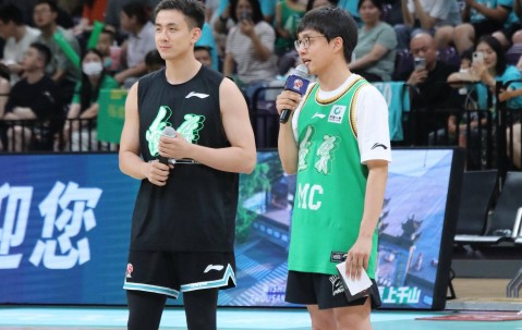 kaiyun-塔图姆回归首秀大放异彩，德约科维奇主场球迷高呼名字